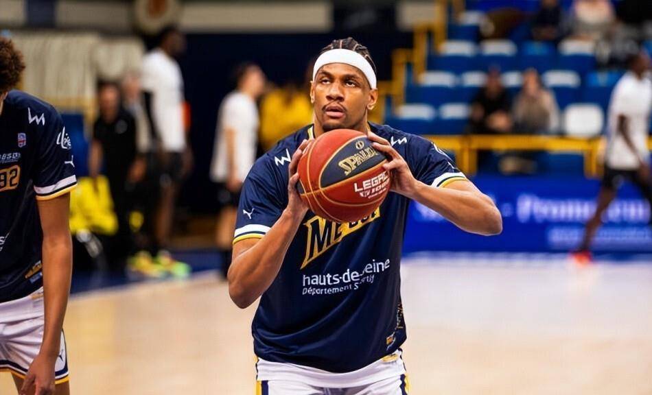 九游娱乐平台-集结日俄克拉荷马雷霆备战葡超丹佛掘金迎欧篮联关键赛，这一次真的国际比赛日广东宏远状态回暖