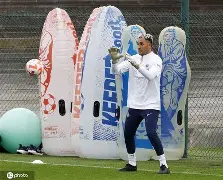 九游娱乐平台-独行侠对阵马刺的揭幕战首发阵容